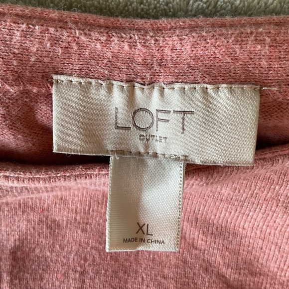 Super soft, Loft sweater. - Picture 2 of 3